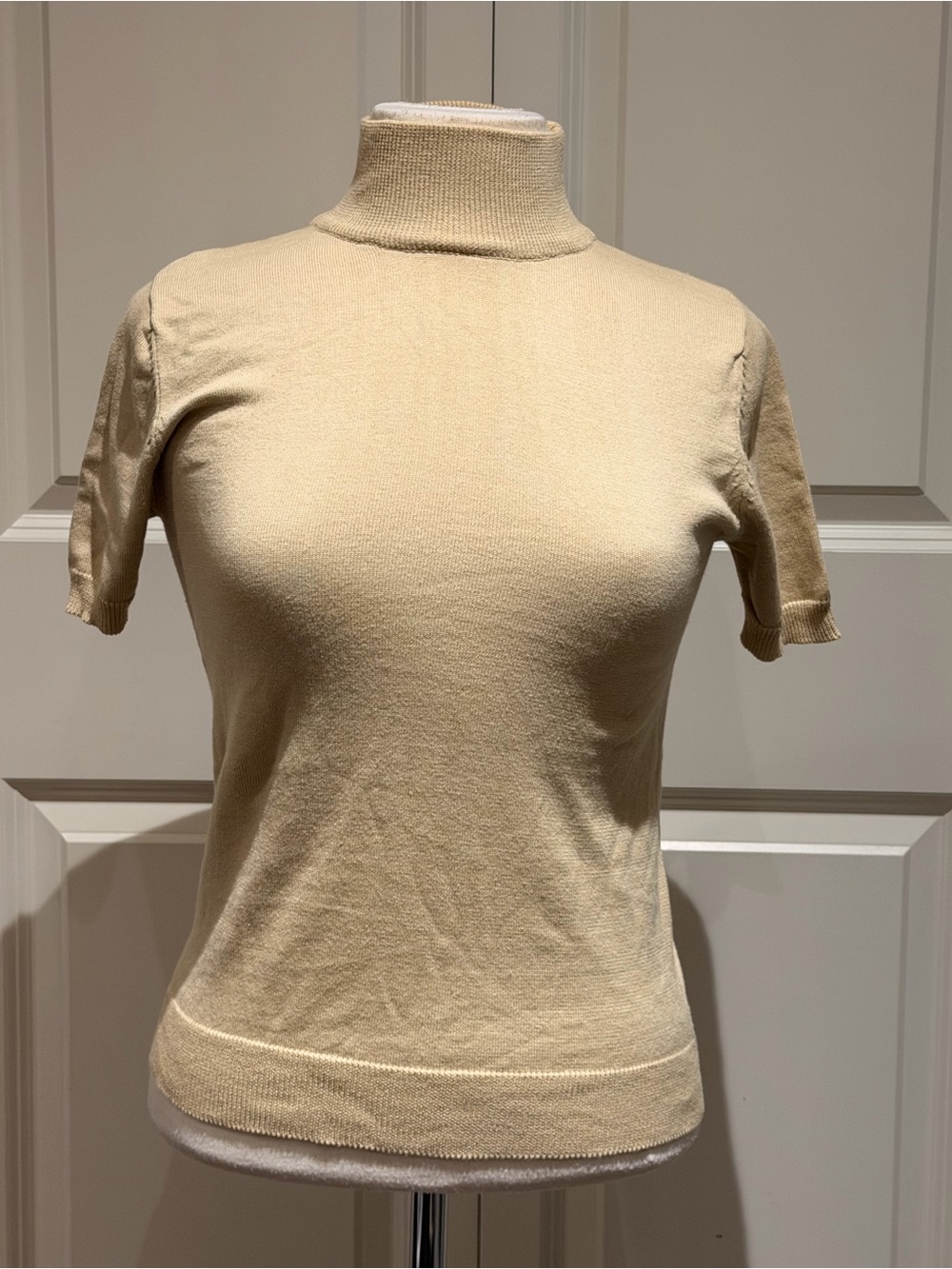 Jessica Cream Short-Sleeve Mock Neck Top